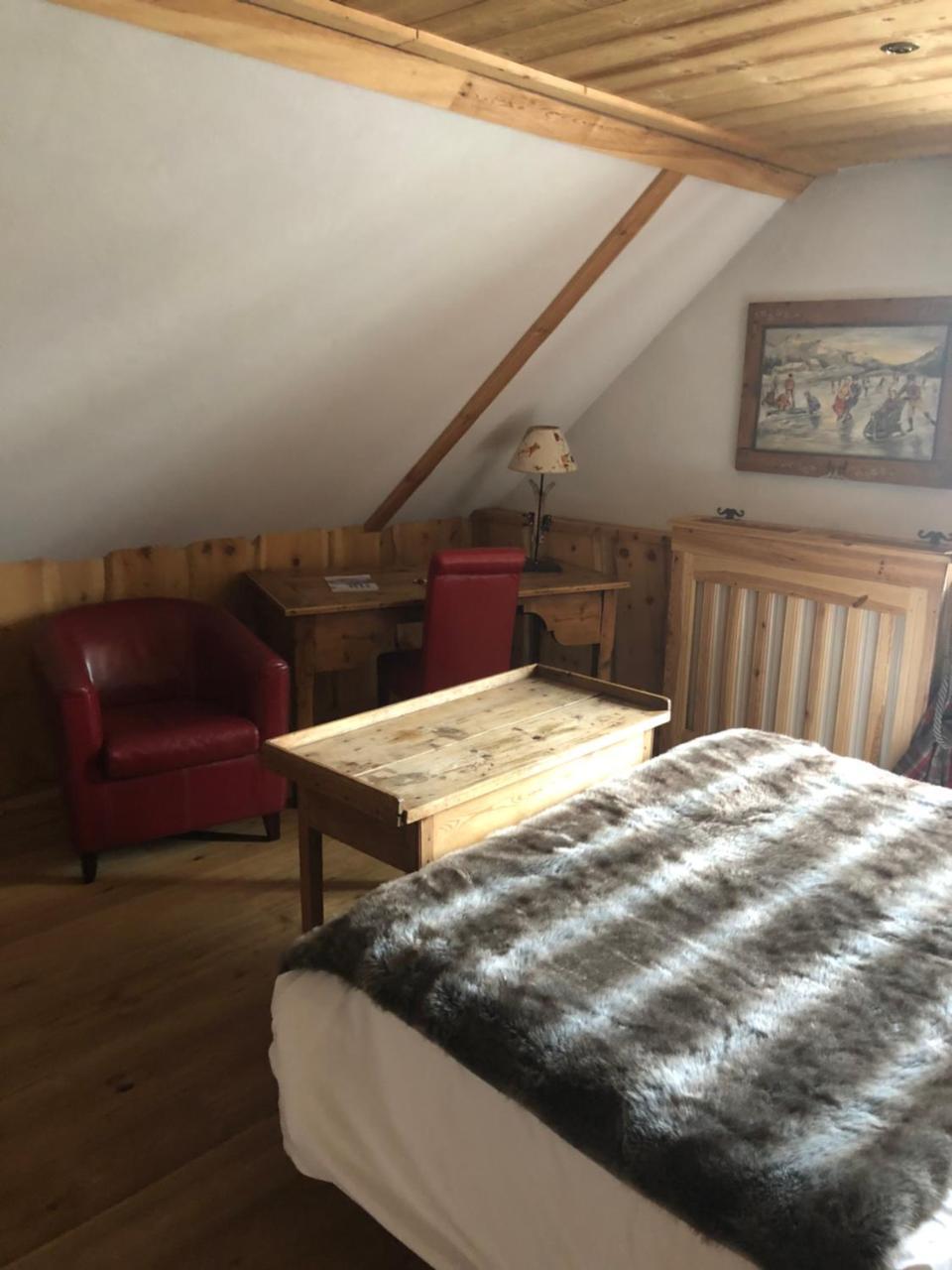 Hotel Restaurant De La Chaussee Μπριανσόν Εξωτερικό φωτογραφία