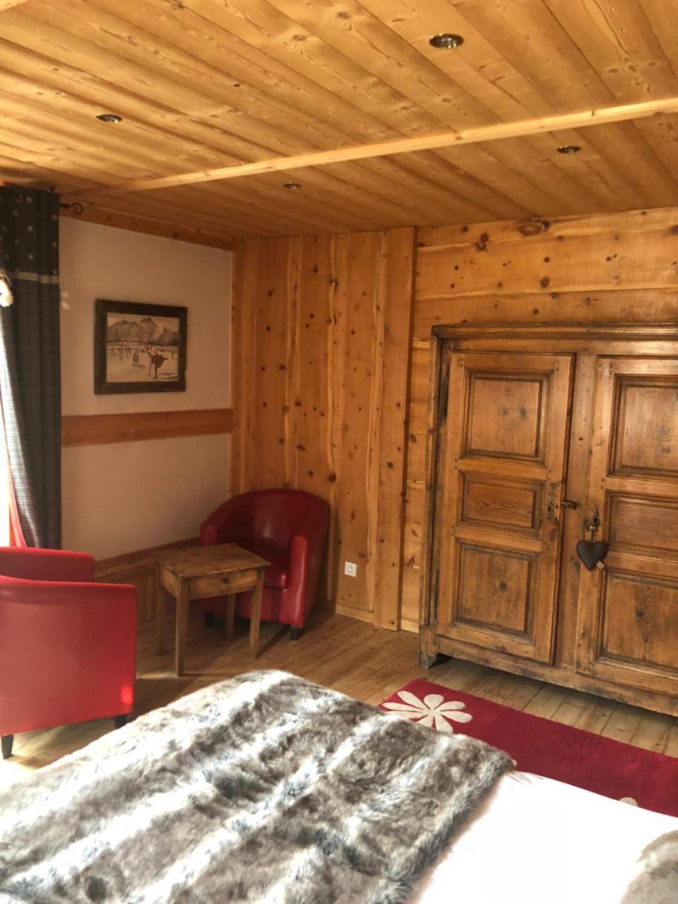 Hotel Restaurant De La Chaussee Μπριανσόν Εξωτερικό φωτογραφία